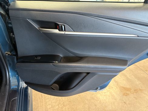 Certified 2025 Toyota Camry SE image 33