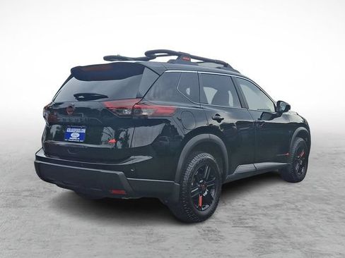 Used 2025 Nissan Rogue SV AWD/4WD image 6