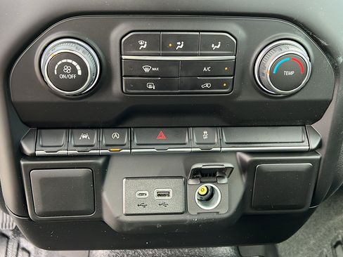 New 2026 Chevrolet Silverado 1500 W/T image 18