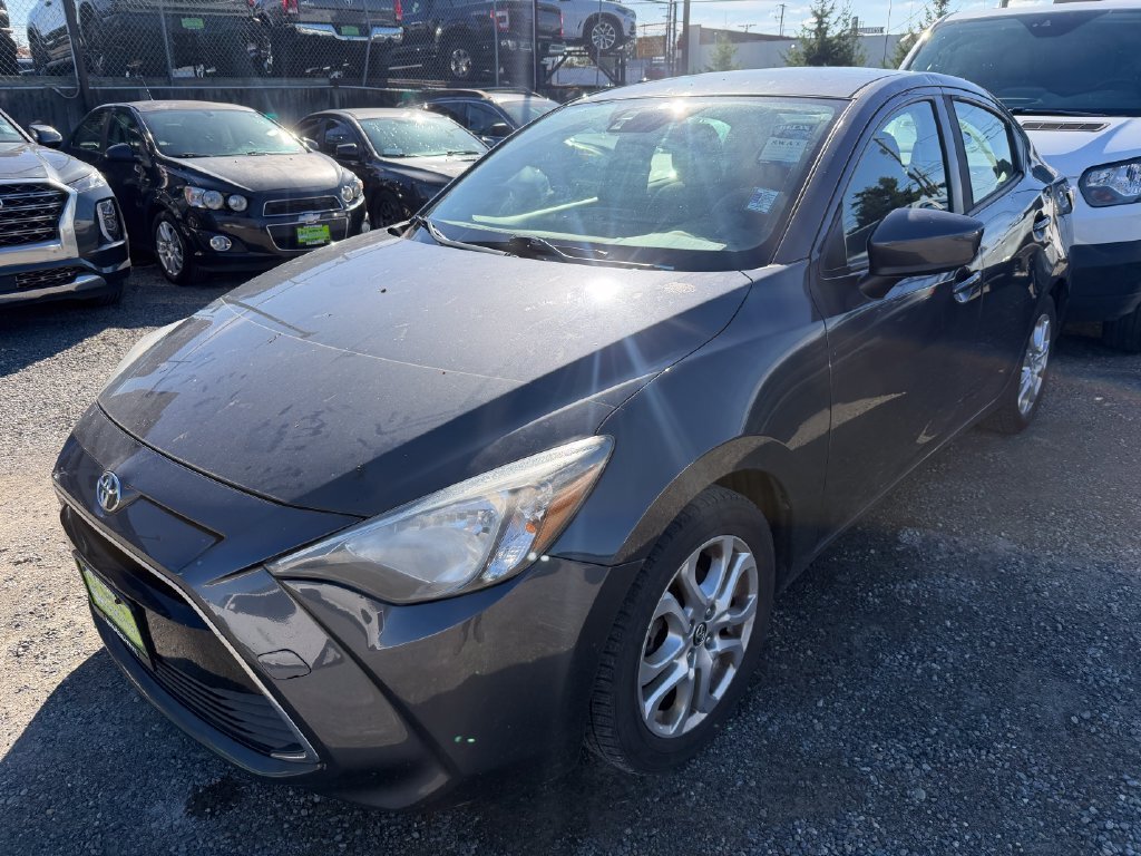 Used 2017 Toyota Yaris iA FWD image 1