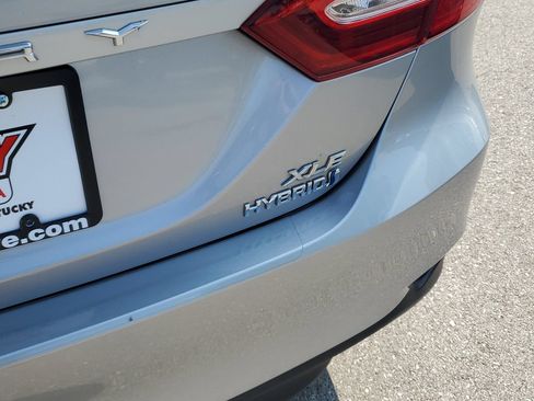 Certified 2020 Toyota Camry XLE FWD image 7