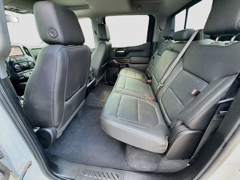 Used 2019 GMC Sierra 1500 SLT w/ SLT Premium Package AWD/4WD image 29
