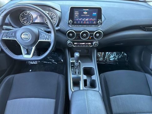 Used 2020 Nissan Sentra SV image 12