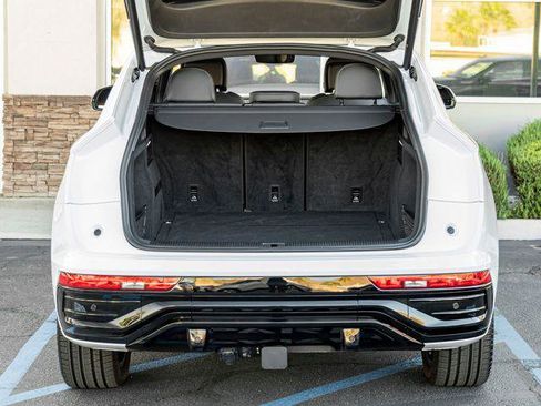 Certified 2025 Audi Q5 2.0T Premium Plus w/ Premium Plus Package AWD/4WD image 21