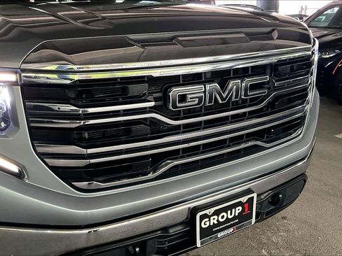 Used 2023 GMC Sierra 1500 SLT AWD/4WD image 29