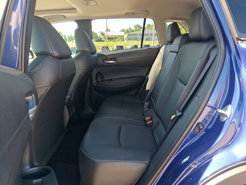Used 2023 Toyota Corolla Cross XLE w/ Convenience Package AWD/4WD image 10