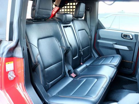 Used 2022 Ford Bronco Badlands image 33
