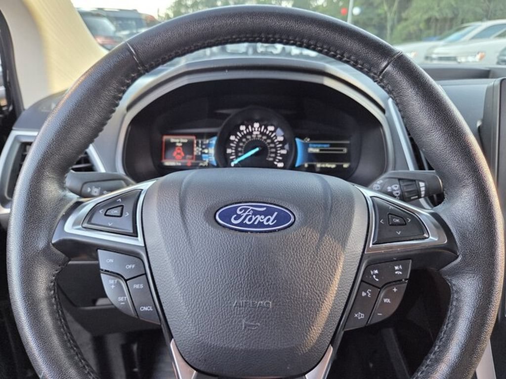 Used 2024 Ford Edge SEL AWD/4WD image 24