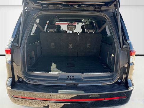 Used 2023 Lincoln Navigator L Reserve AWD/4WD image 29