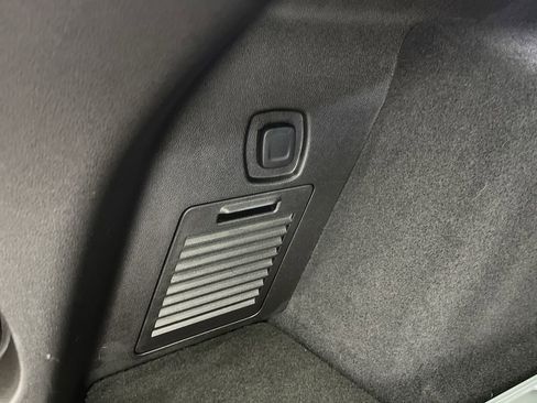 Certified 2025 Cadillac XT5 Premium Luxury image 34