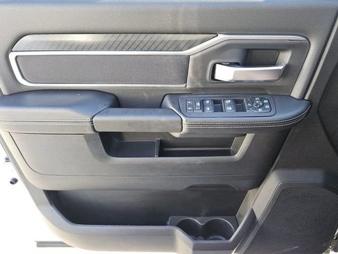 New 2026 RAM 2500 Big Horn AWD/4WD image 25