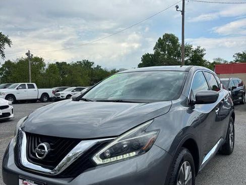 Used 2018 Nissan Murano S AWD/4WD image 3