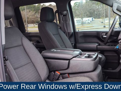 Used 2023 Chevrolet Silverado 2500 Custom w/ Custom Value Package image 15