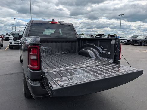 New 2026 RAM 1500 Big Horn w/ Night Edition AWD/4WD image 7
