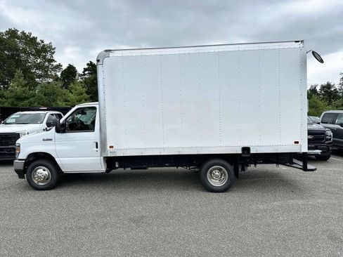 New 2026 Ford E-350 and Econoline 350 Super Duty w/ Power Equipment Group image 2