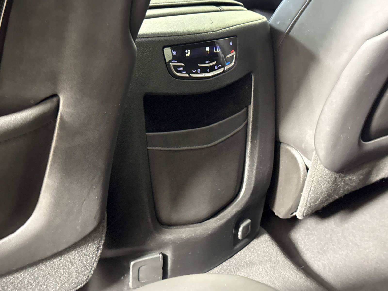 Used 2016 Cadillac Escalade 2WD image 14