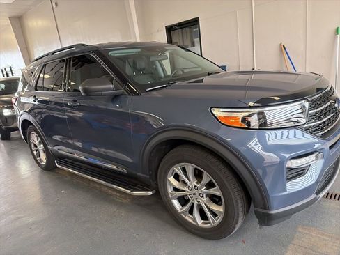 Used 2021 Ford Explorer XLT w/ Equipment Group 202A image 1