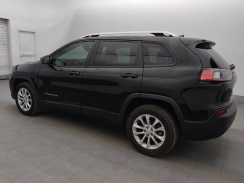 Used 2021 Jeep Cherokee Latitude w/ Mopar Interior Package FWD image 3