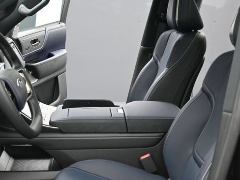 New 2027 INFINITI QX80 Sensory w/ Sport Exterior Package AWD/4WD image 18