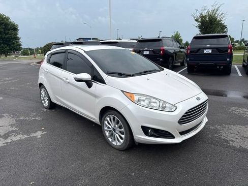 Used 2017 Ford Fiesta Titanium FWD image 1