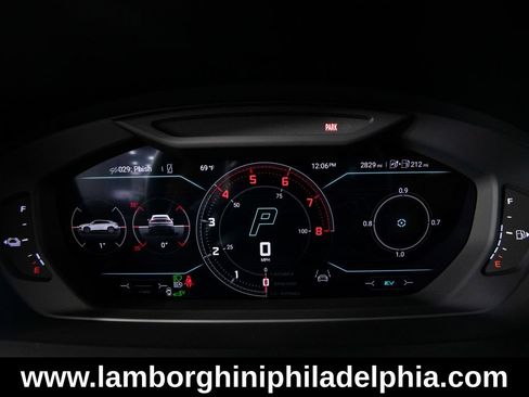 Used 2025 Lamborghini Urus S AWD/4WD image 18