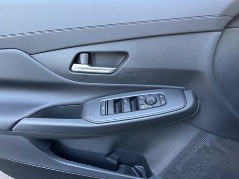 New 2026 Nissan Sentra SV w/ SV Convenience Package FWD image 8