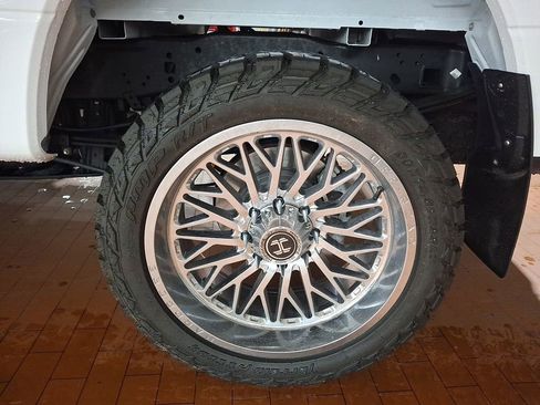 Used 2021 Ford F250 XLT w/ XLT Premium Package image 7