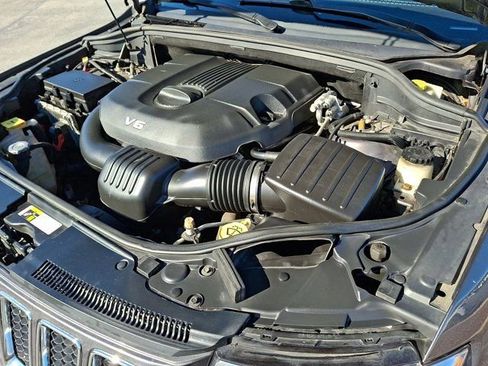 Used 2015 Jeep Grand Cherokee Overland AWD/4WD image 34