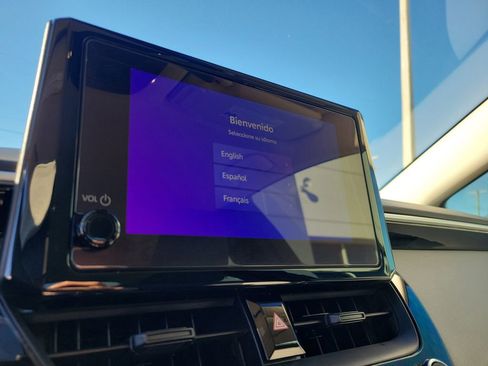 Used 2025 Toyota Corolla LE image 19