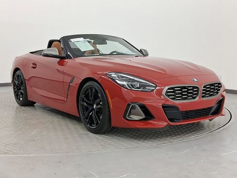 Certified 2023 BMW Z4 M40i w/ Premium Package image 7