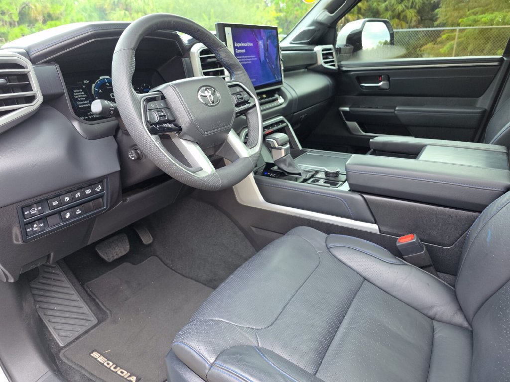 Certified 2025 Toyota Sequoia Platinum AWD/4WD image 28