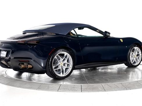 Certified 2026 Ferrari Roma Spider RWD image 2