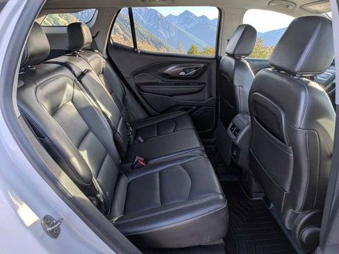 Used 2022 GMC Terrain SLT AWD/4WD image 18
