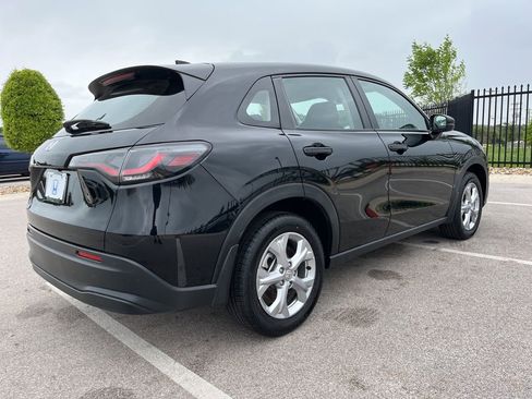 Certified 2024 Honda HR-V LX image 4