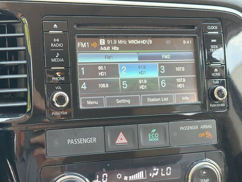 Used 2016 Mitsubishi Outlander SE FWD image 14