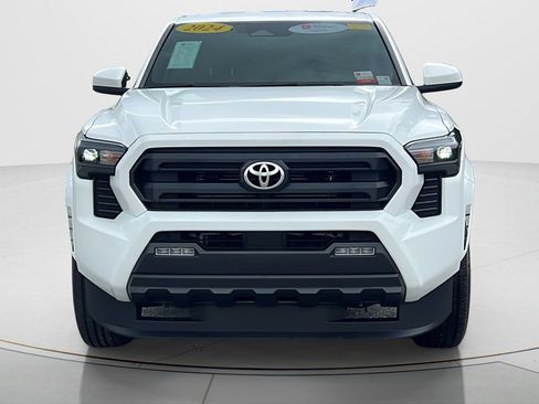 Used 2024 Toyota Tacoma SR5 RWD image 2