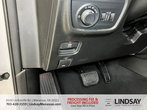 New 2025 Jeep Grand Cherokee Altitude AWD/4WD image 30