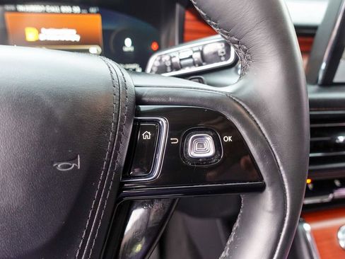 Used 2020 Lincoln Aviator Reserve w/ Equipment Group 201A image 18