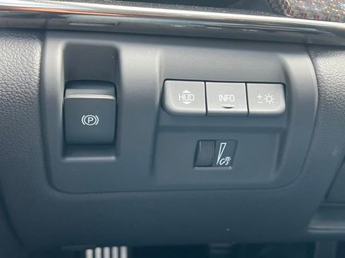Used 2019 Cadillac CTS V w/ Luxury Package RWD image 26