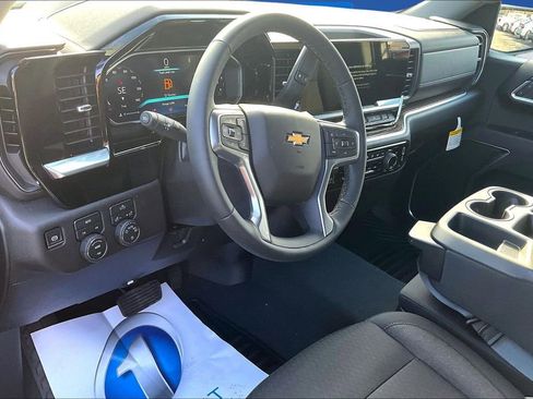 New 2026 Chevrolet Silverado 1500 LT image 7