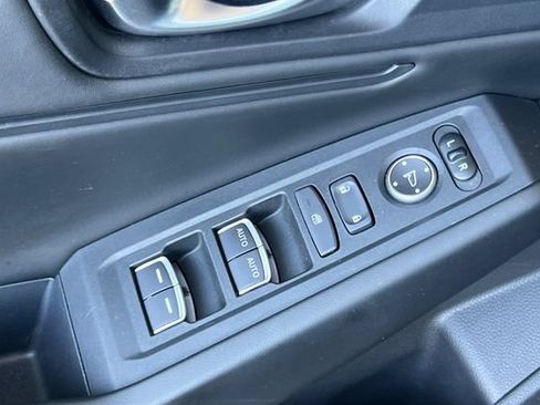 Used 2023 Honda Accord EX image 12