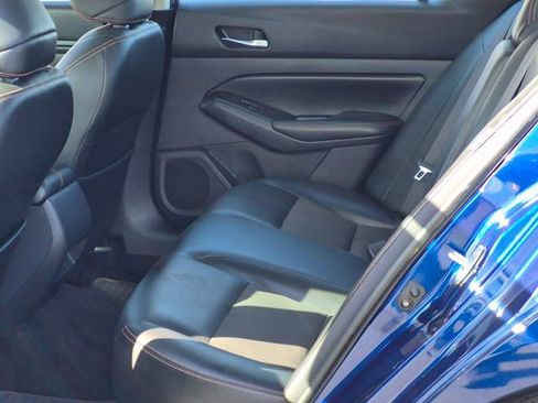 Used 2019 Nissan Altima 2.5 SR FWD image 16