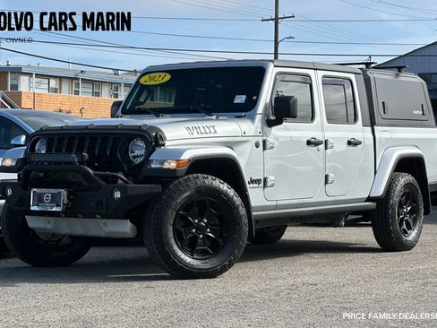 Used 2023 Jeep Gladiator Sport AWD/4WD image 1