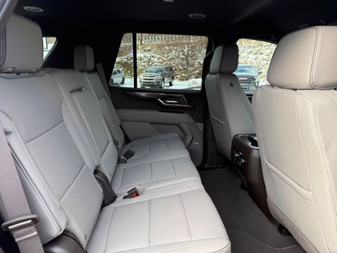 New 2026 GMC Yukon Elevation image 22