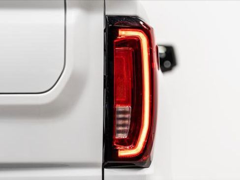 Used 2025 GMC Sierra 1500 AT4 image 8