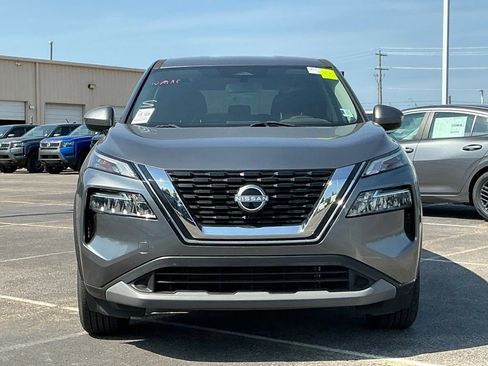 Used 2023 Nissan Rogue SV FWD image 2