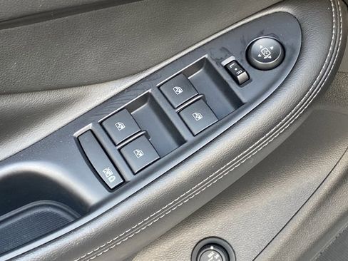 Used 2020 Buick Envision Essence image 20