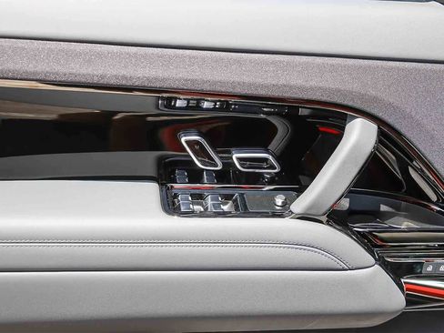 New 2025 Land Rover Range Rover Sport SV Edition Two image 30