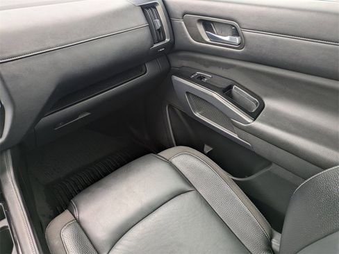 Used 2022 Nissan Pathfinder SL w/ SL Premium Package image 20