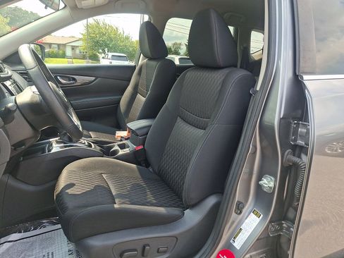 Used 2018 Nissan Rogue SV w/ Premium Package AWD/4WD image 13